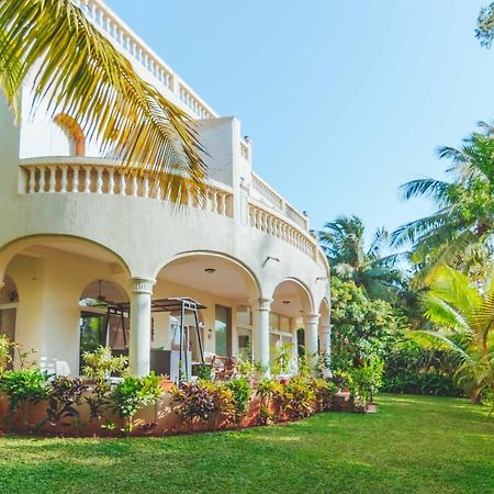 Saffronstays La Casa Maestro, Kashid - Spanish-Style Luxury Villa Near Kashid Beach Kültér fotó