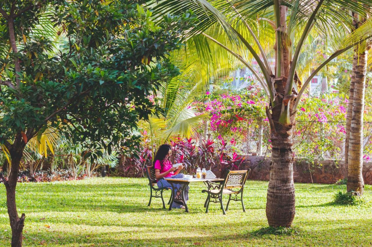 Saffronstays La Casa Maestro, Kashid - Spanish-Style Luxury Villa Near Kashid Beach Kültér fotó