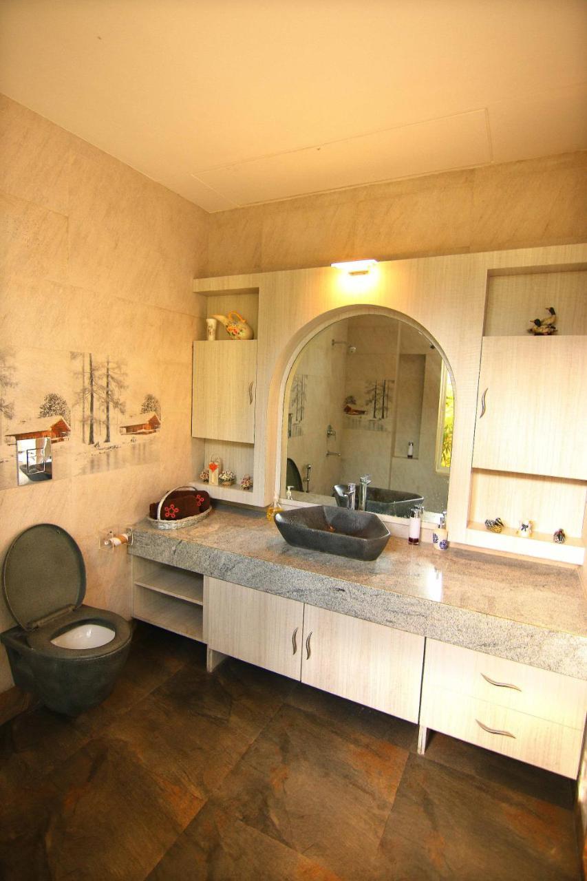 Saffronstays La Casa Maestro, Kashid - Spanish-Style Luxury Villa Near Kashid Beach Kültér fotó
