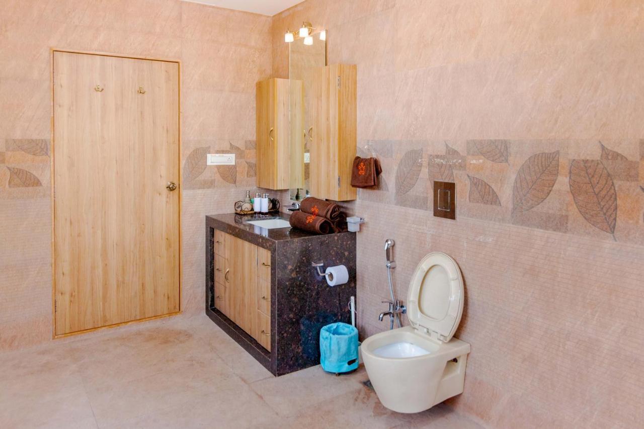 Saffronstays La Casa Maestro, Kashid - Spanish-Style Luxury Villa Near Kashid Beach Kültér fotó