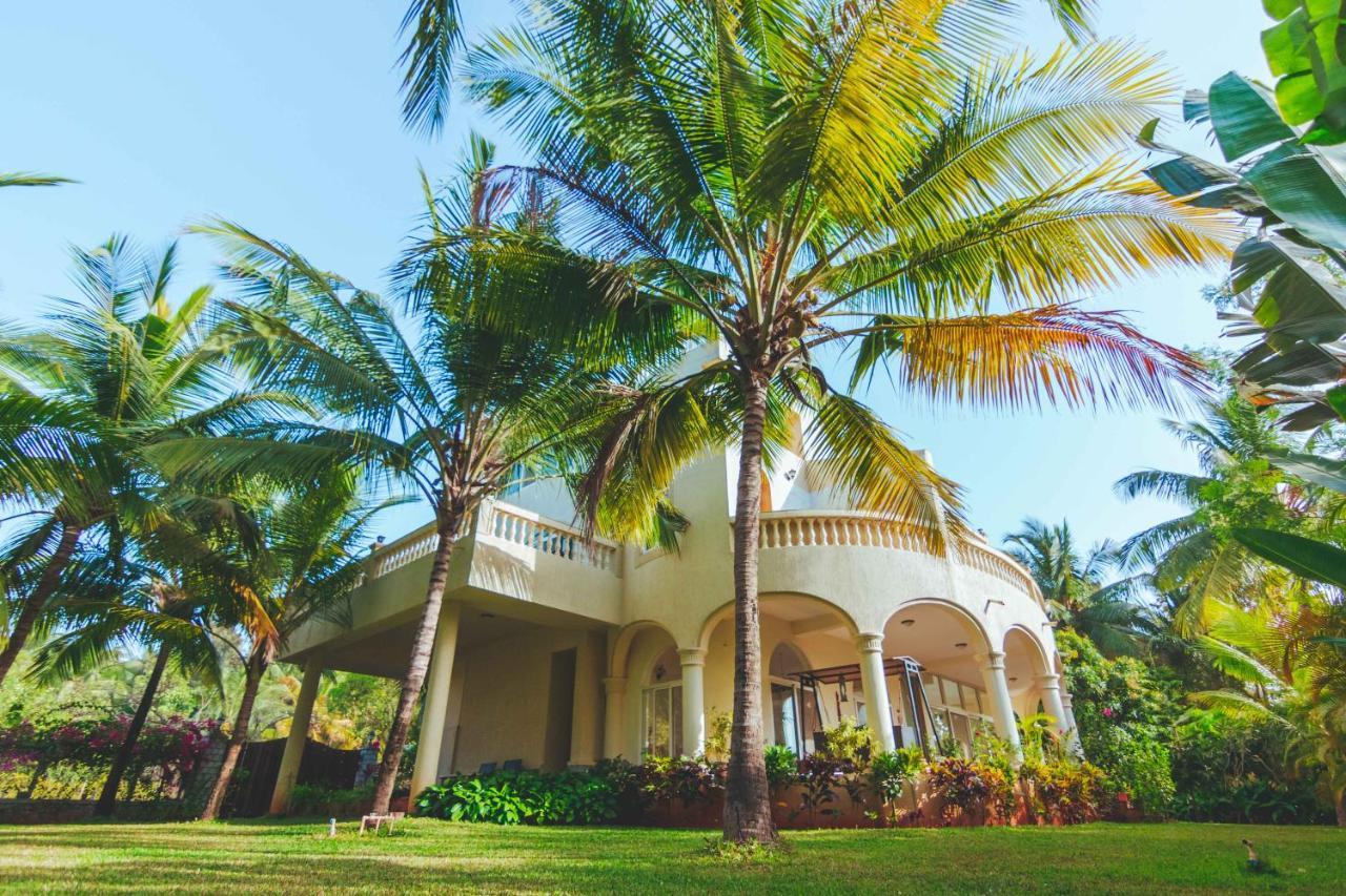 Saffronstays La Casa Maestro, Kashid - Spanish-Style Luxury Villa Near Kashid Beach Kültér fotó