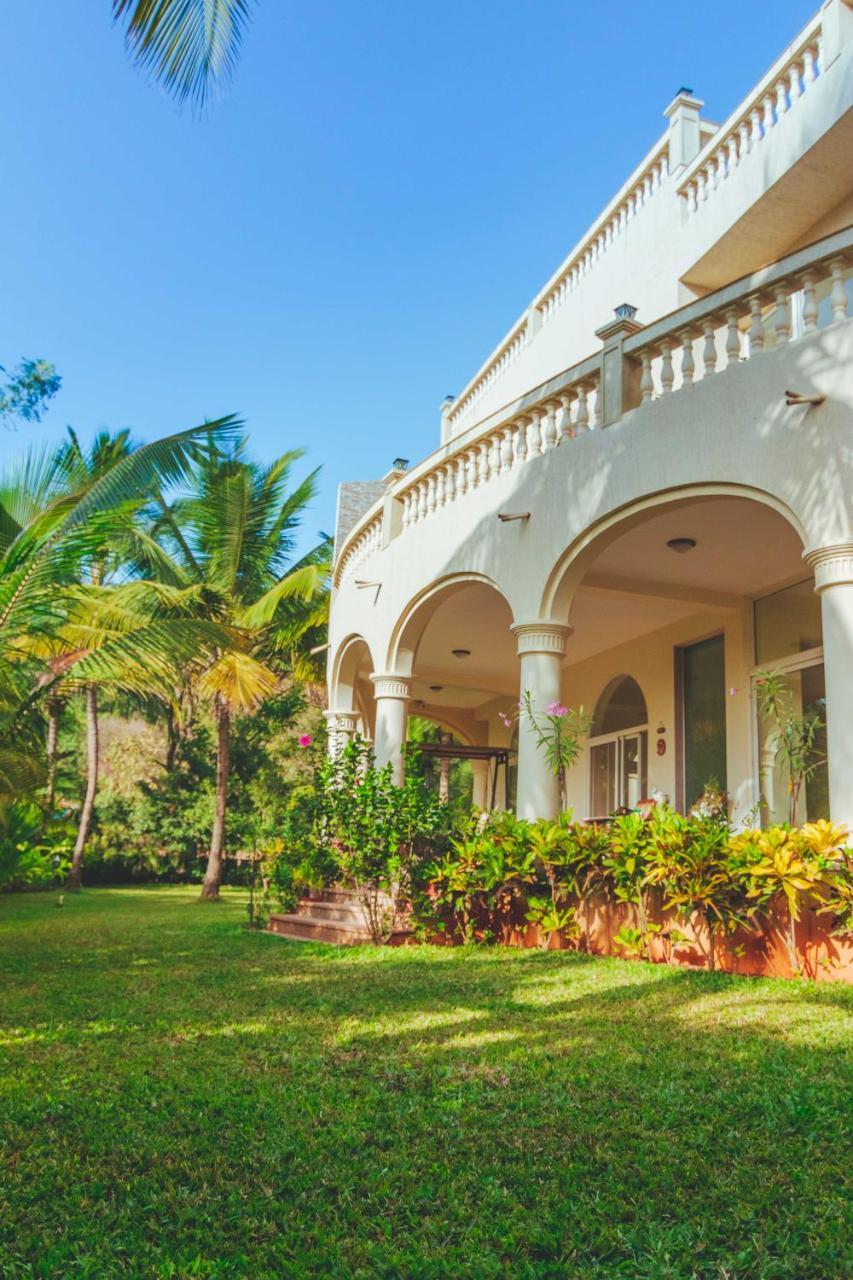 Saffronstays La Casa Maestro, Kashid - Spanish-Style Luxury Villa Near Kashid Beach Kültér fotó